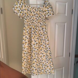 NWOT Lemon Pattern Puff Sleeve Dress